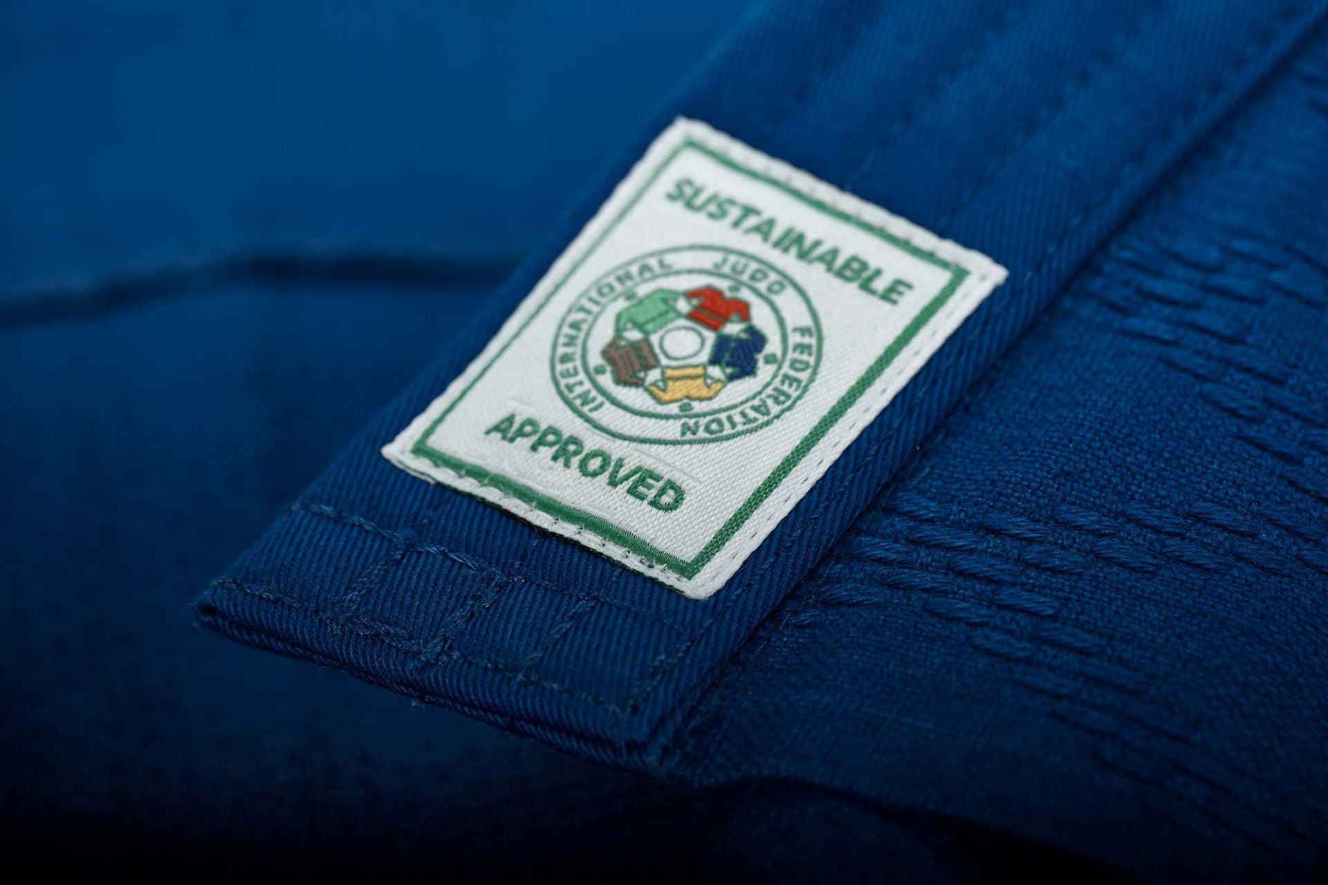 Adidas JU kimono Champion III IJF Regular fit 750g con logo, blu